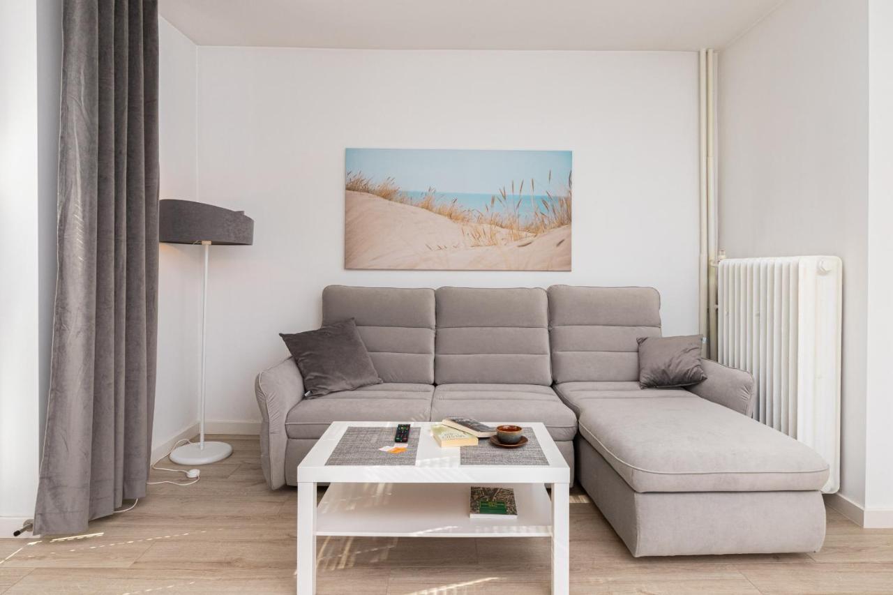 Gdanska Two-Bedroom Apartment Brzezno Beach By Noclegi Renters Kültér fotó