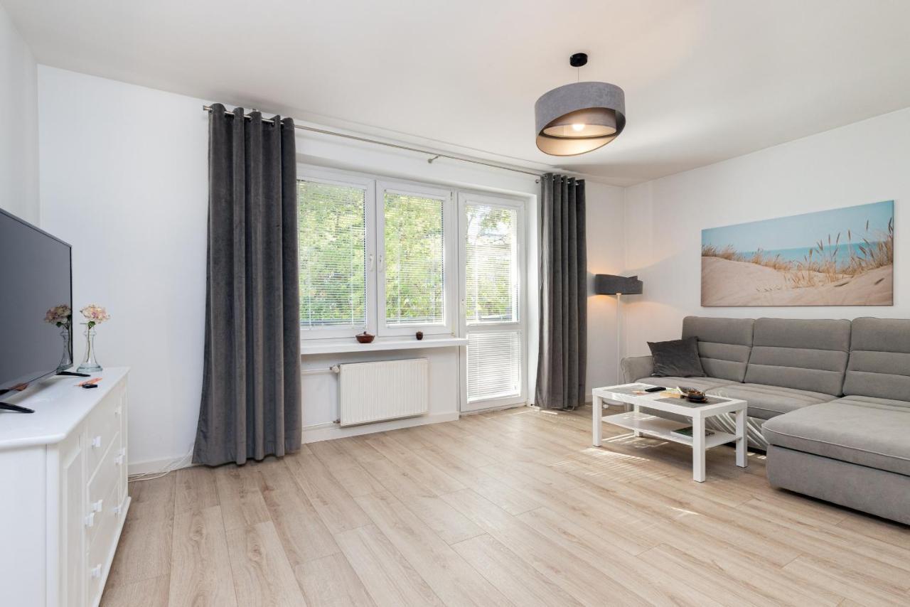 Gdanska Two-Bedroom Apartment Brzezno Beach By Noclegi Renters Kültér fotó