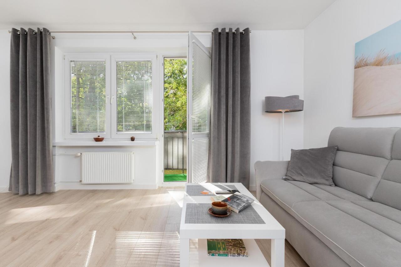 Gdanska Two-Bedroom Apartment Brzezno Beach By Noclegi Renters Kültér fotó